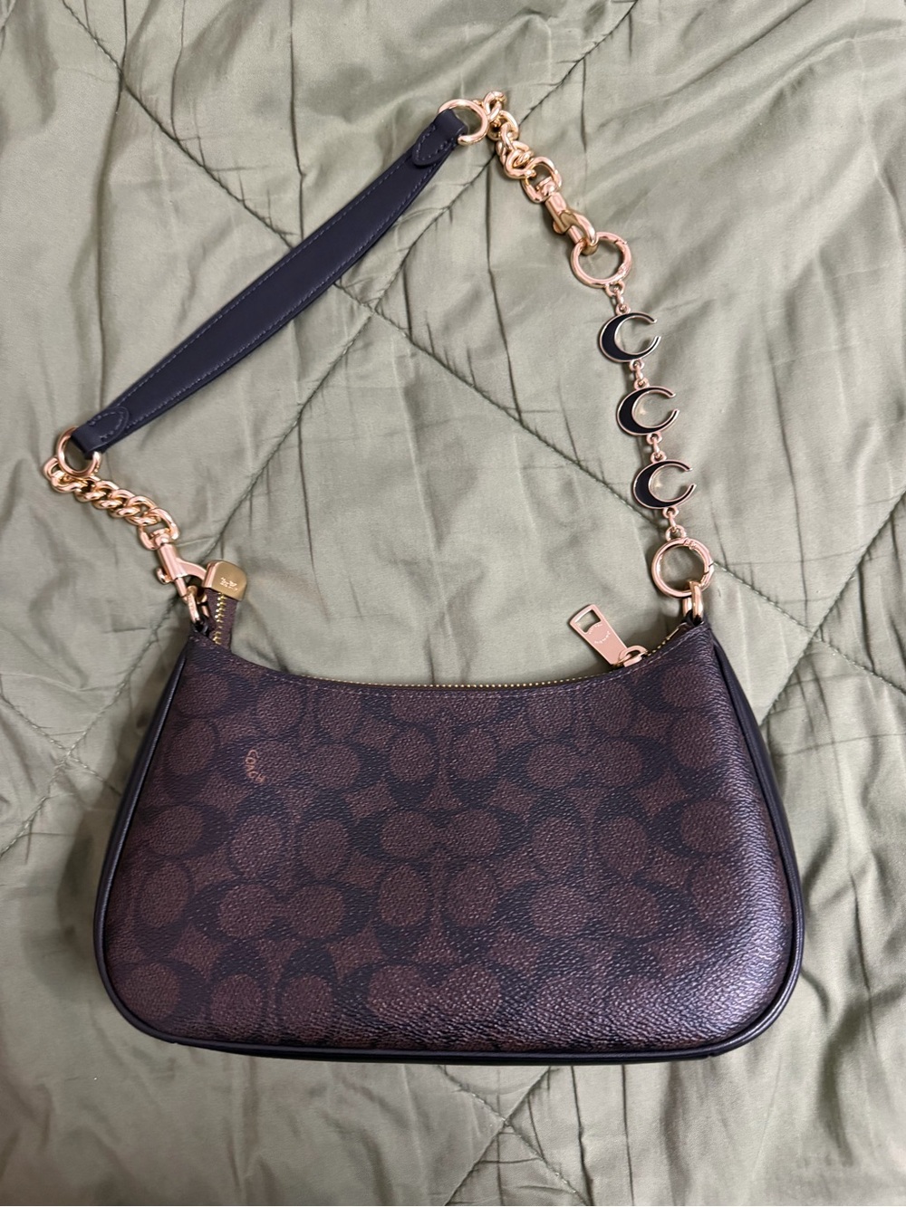 Coach Teri Shoulder Bag - Picture 2 of 6